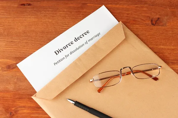envelope containing divorce papers
